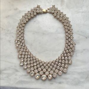 Banana Republic Elegant Crystal Necklace in Gold